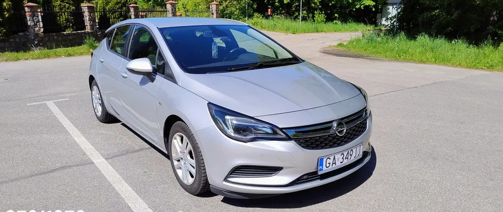 opel Opel Astra cena 39900 przebieg: 145000, rok produkcji 2018 z Gdynia